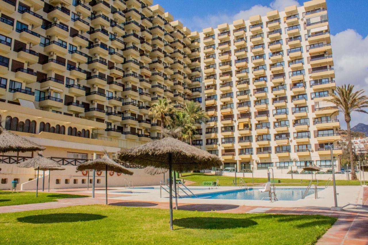 Aloha Playa Apartment With Ocean Views And Pools Benalmadena Ngoại thất bức ảnh